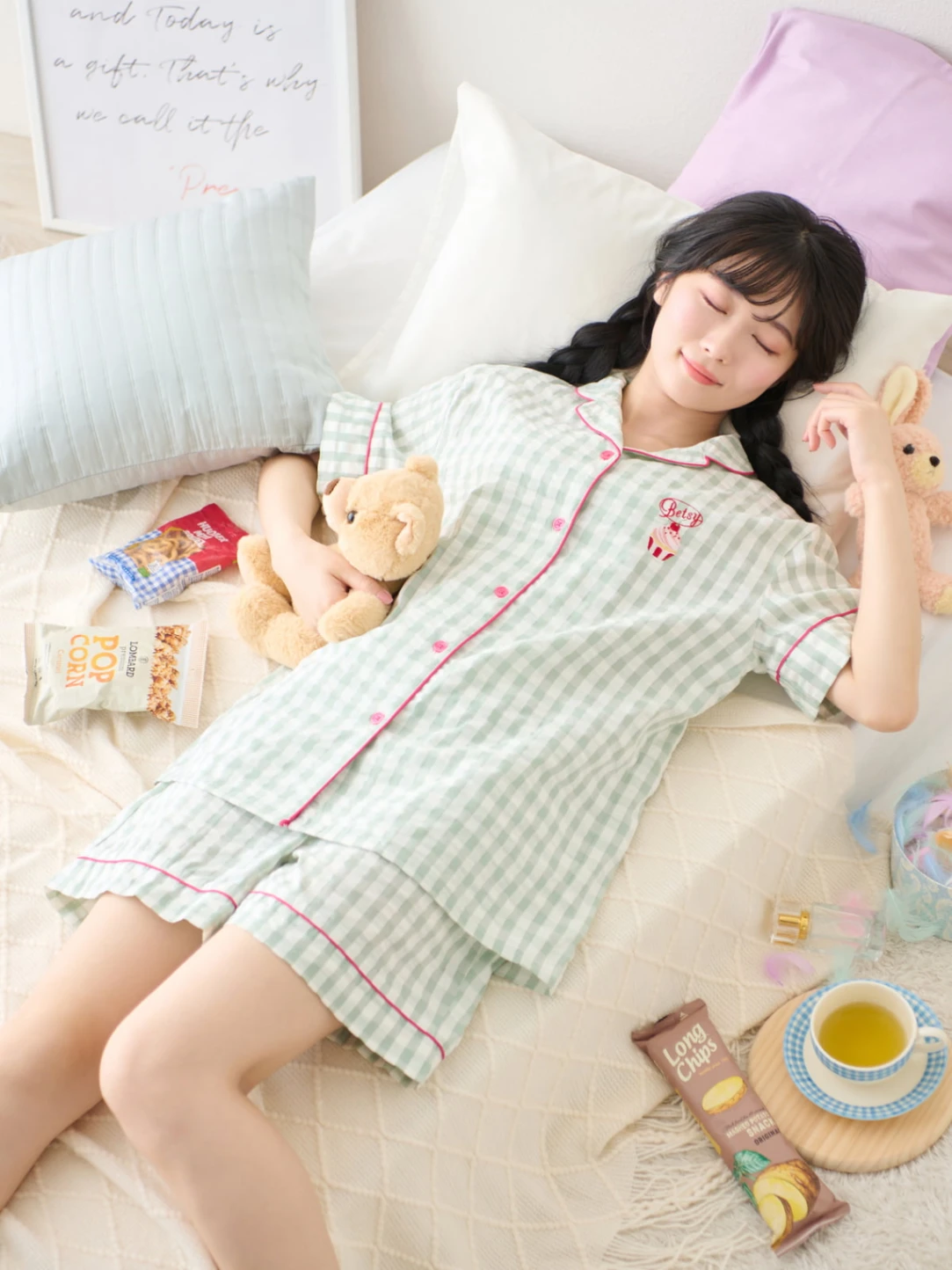 [�Ƃɂ���������Ɨ�����]��100���M���K���J�b�v�P�[�L�h�J�����p�W���}